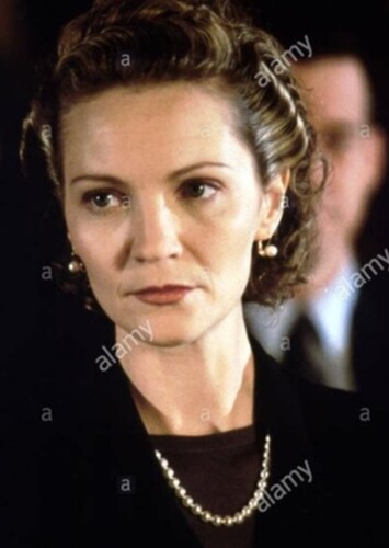 Dr Eve Archer