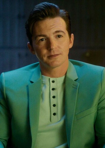 Drake Bell