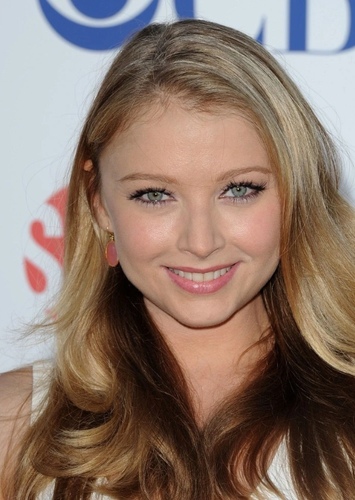 Elisabeth Harnois
