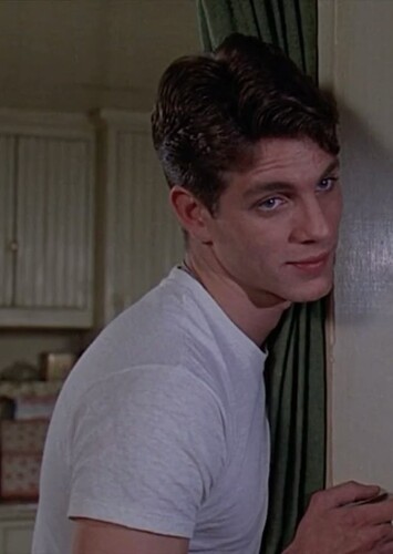 Eric Roberts