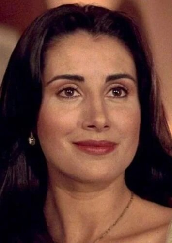 Esperanza De La Vega