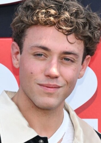 Ethan Cutkosky