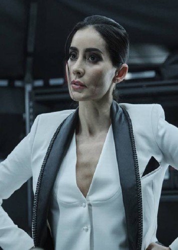Evelyn Marcus (25)