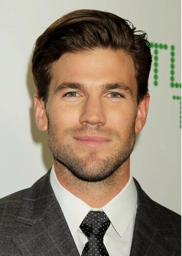 Ezra Hart