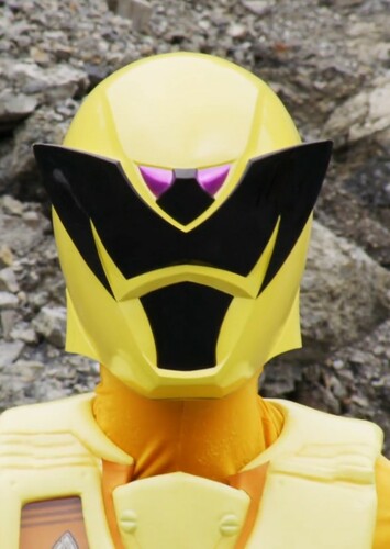 Faelar Peregrine The Yellow Ranger