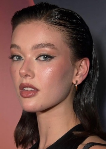 FEYRE ARCHERON
