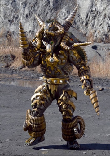 Gaizokick, The Hydrapan Headder