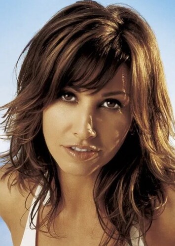 Gina Gershon
