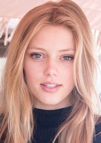 Grace Van Dien