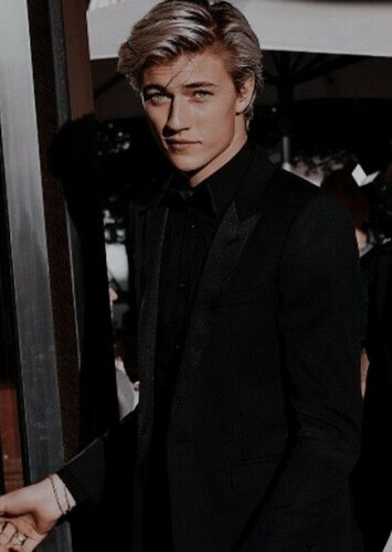 Grayson Hawthorne