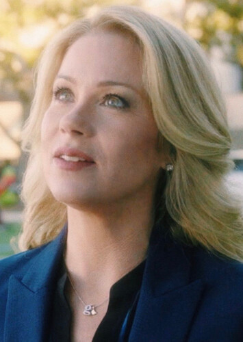 Gwendolyn James