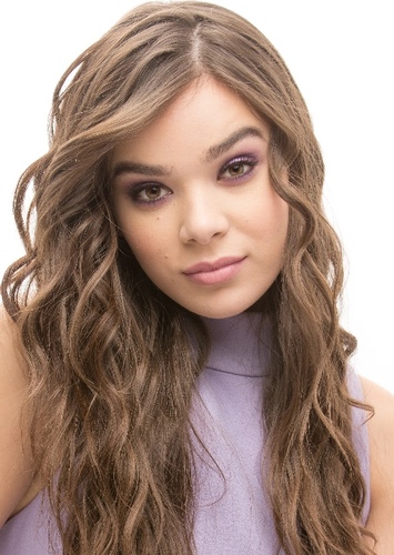Hailee Steinfeld