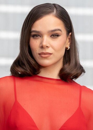 Hailee Steinfeld