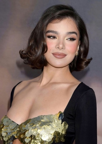 Hailee Steinfeld
