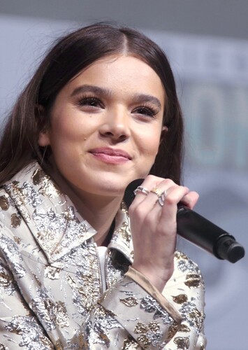 Hailee Steinfeld