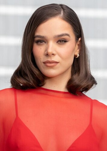Hailee Steinfeld