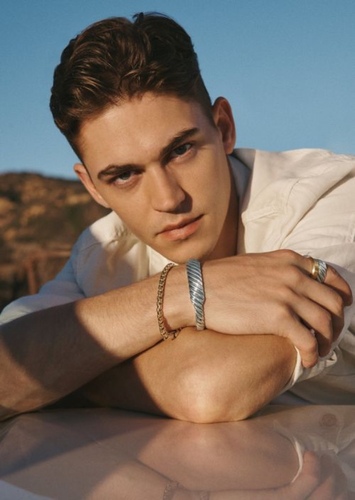 Hero Fiennes Tiffin