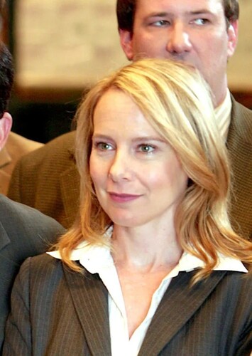 Holly Flax