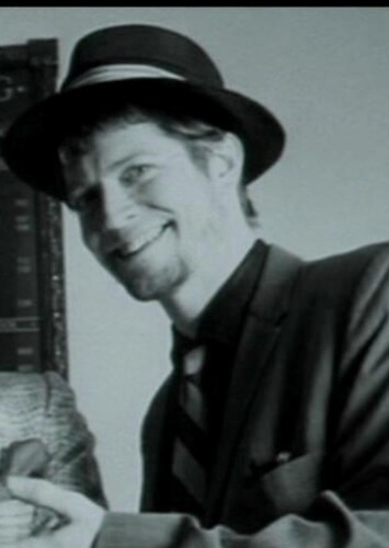 Howard Cazsatt