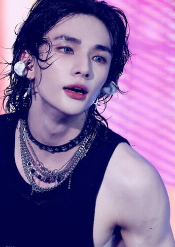 Hwang Hyunjin