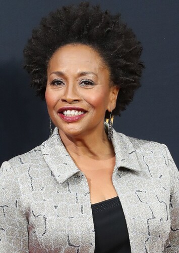 Jenifer Lewis