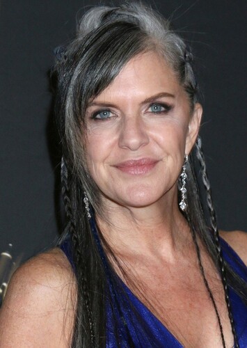 Jennifer Hale