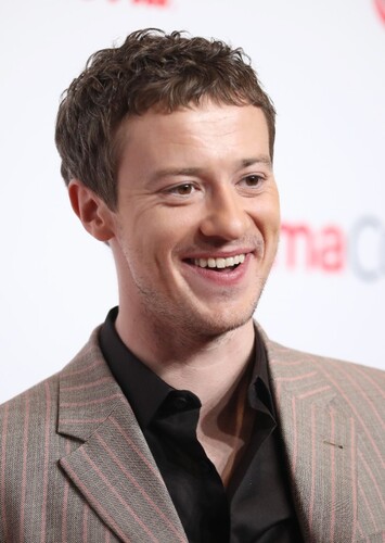 Joseph Quinn