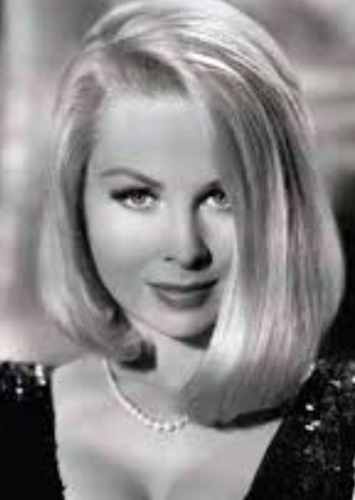 Fan Casting Scarlett Johansson as Joy Brown in Joi: The Unforgettable