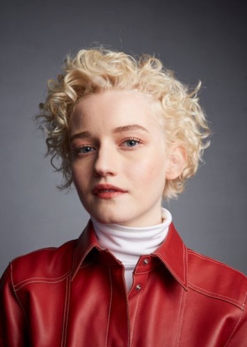 Julia Garner