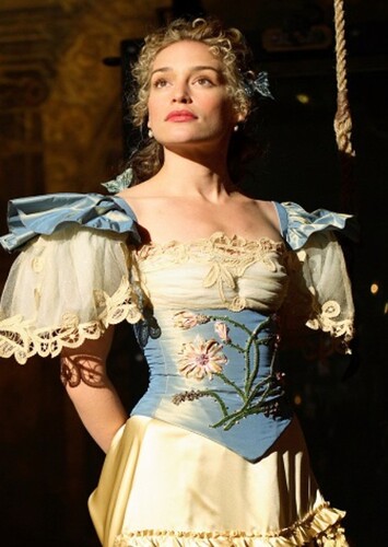 Julia McCullough