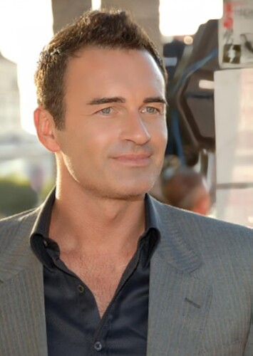 Julian McMahon