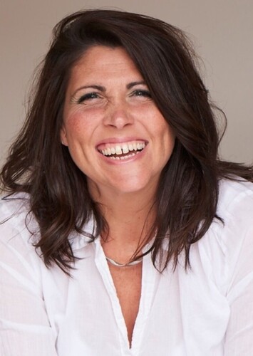 Julie-Ann Dean
