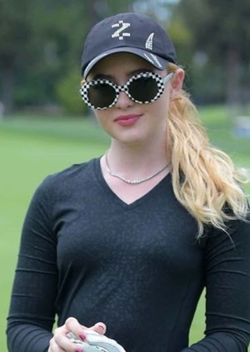 Kathryn Newton