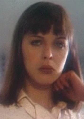 Kelly Lynch