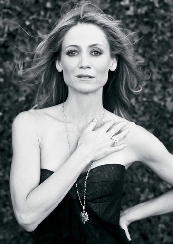 Kelly Rowan