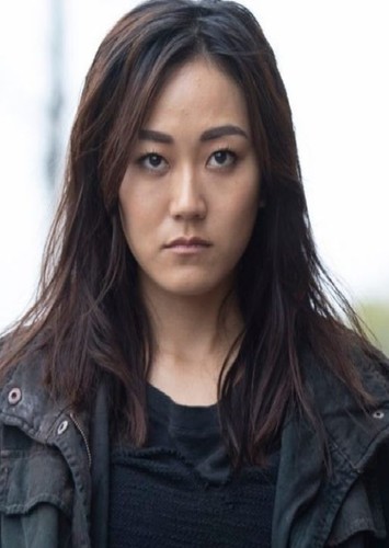 Kimiko Miyashiro (21)