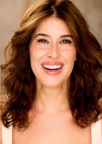Krizia Bajos