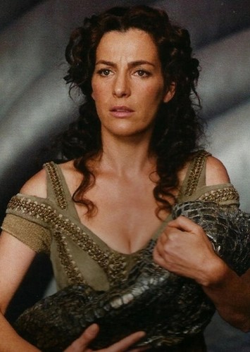 Lara Lor-Van