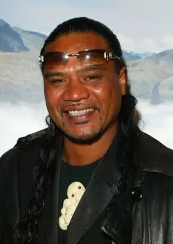 Lawrence Makoare