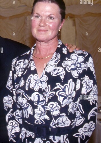 Lesley Angold Panayiotu