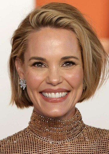 Leslie Bibb