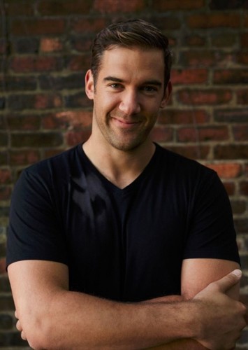 Lewis Howes