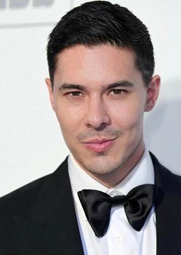 Lewis Tan