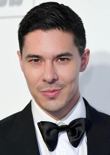 Lewis Tan