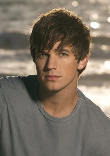 Liam Court