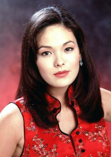 Lindsay Price