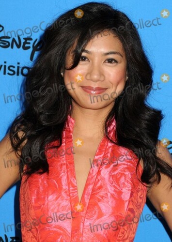 Liza Lapira