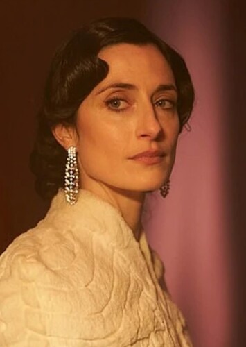 Lizzie Stark