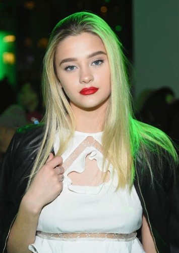 Lizzy Greene