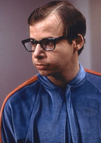 Louis Tully